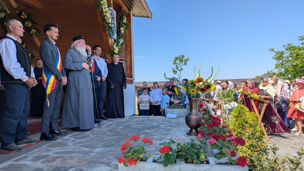 Mitropolitul Ioan: Să știți că niciunul dintre noi nu este altceva decât darul lui Dumnezeu făcut mamelor noastre