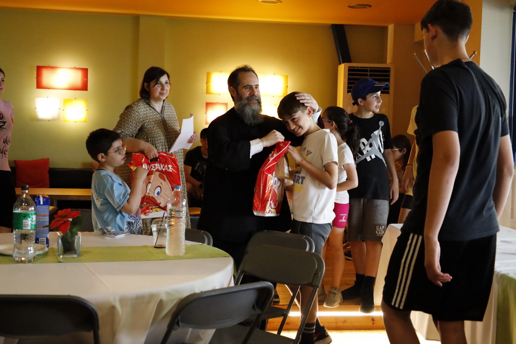 Γιορτή για την ιερατική οικογένεια στην Ιερά Αρχιεπισκοπή Αθηνών