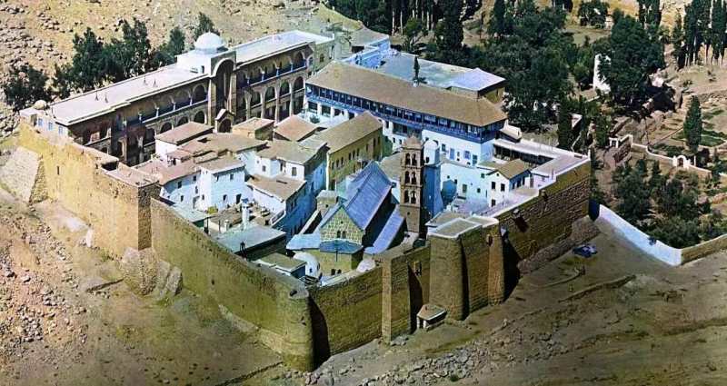 Ναυπάκτου Ιερόθεος: Η Ιερά Μονή του Σινά και τα προβλήματά της