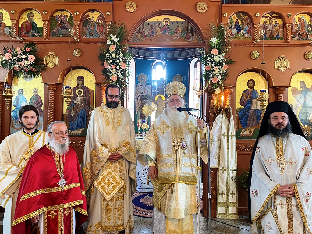 Χειροθεσία Οικονόμου στην Αγία Τριάδα Σούρπης