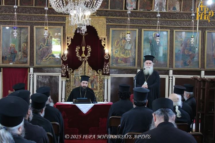 Ο Αρχιμανδρίτης Σεραφείμ Λεβεντής ομιλητής στην Ιερατική Σύναξη της Μητρόπολης Άρτης