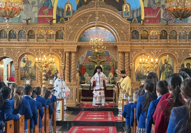 Αδελαΐδα: Θεία Λειτουργία για τη σχολική κοινότητα του Κολλεγίου «Άγιος Γεώργιος»