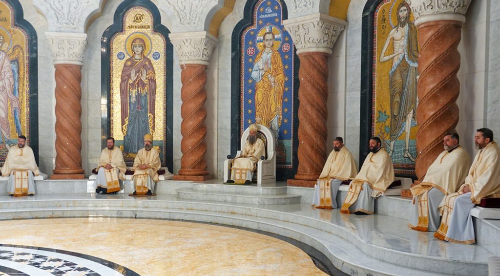 Патријарх Порфирије: Нема изнад и изван Цркве аутентичне речи, речи која може бити ауторитет Цркви и за Цркву