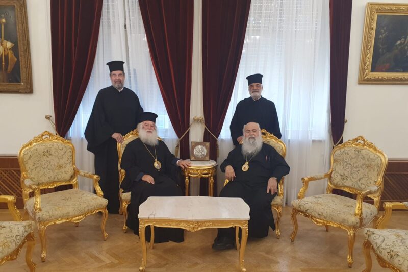 Συνάντηση Πατριάρχη Αλεξανδρείας με Αρχιεπίσκοπο Κύπρου – Καταδίκασαν την “επίθεση τυφλού μίσους” στον Προφήτη Ηλία Δαμασκού