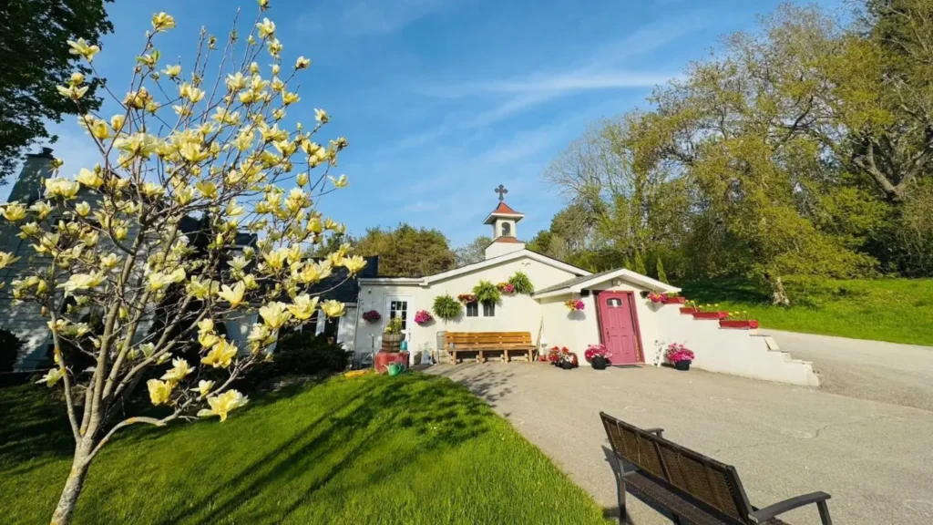 Mănăstirea românească din Mono, Canada, cere sprijin pentru a începe cât mai repede construcția noii biserici