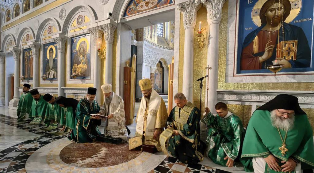 На Педесетницу рука Светог Саве свечано испраћена у манастир Милешеву