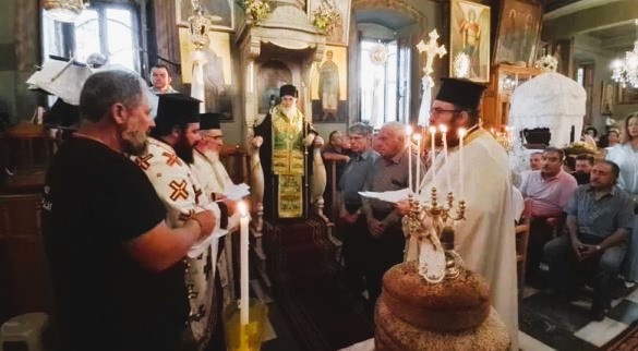 Εσπερινός της Αγίας Τριάδος στην Κάλυμνο και στην Λέρο