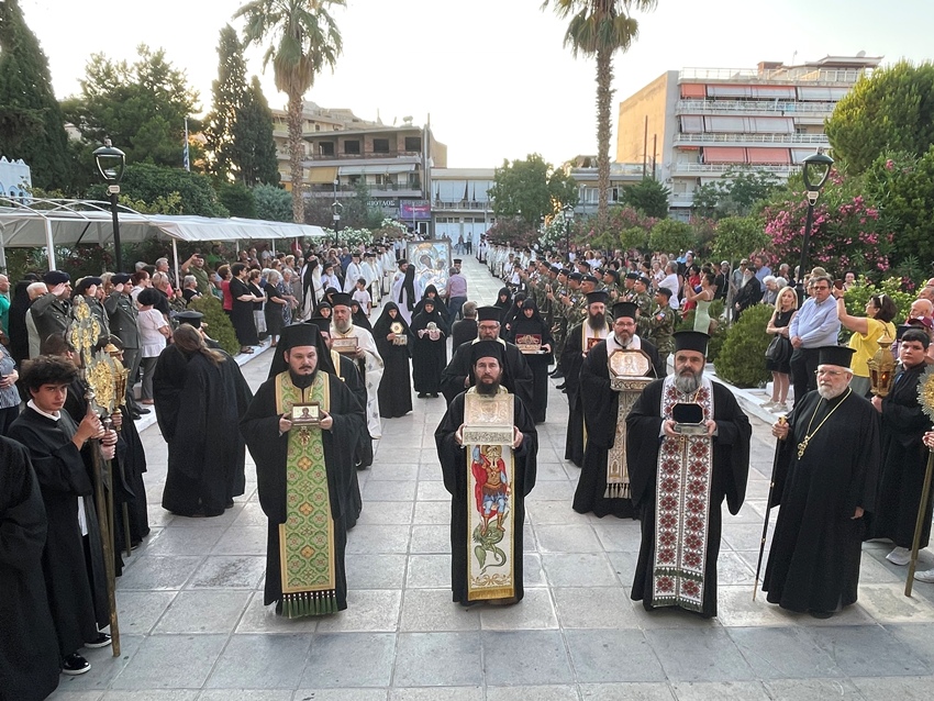 Τη μνήμη πάντων των εν Κορινθία Αγίων τίμησε η Μητρόπολη Κορίνθου – Υποδοχή Ιερών Λειψάνων