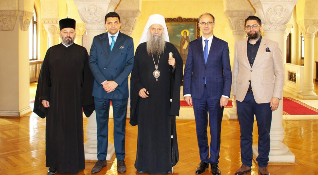Патријарх Порфирије разговарао са премијером др Ђуром Мацутом