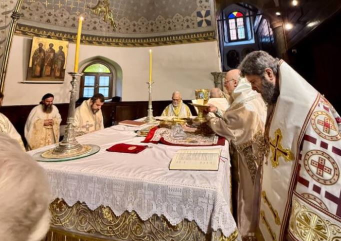 ‎قداس عيد جميع القديسين قداس مشترك مع رئيس كنيسة البانيا