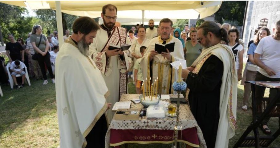 Јелеосвећење у Храму под Горицом