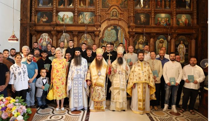 На Петровден Българският патриарх Даниил връчи дипломите на завършващите петгодишния и двугодишния курс на обучение в Софийската духовна семинария