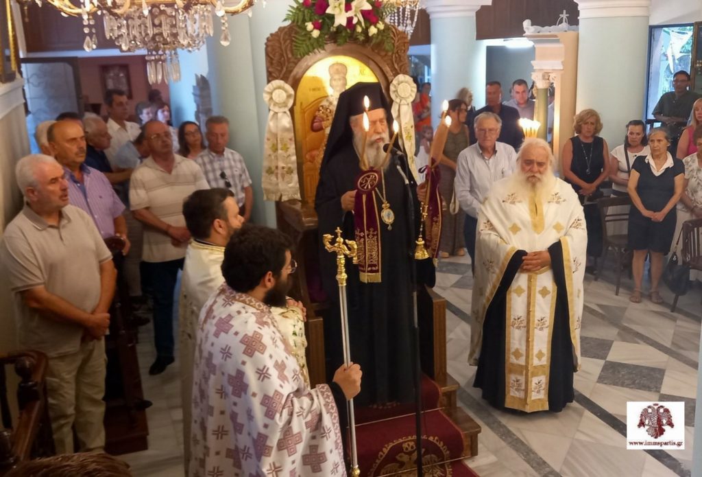 Αρχιερατικός Εσπερινός Αγίας Παρασκευής στις Καρυές Λακωνίας – Εγκαίνια «Κέντρου Μνήμης και Πολιτισμού»