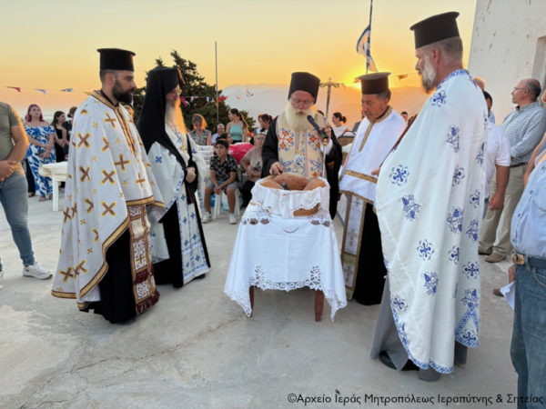 Ο Μέγας Αρχιερατικός Εσπερινός στον πανηγυρίζοντα Ι.Ν. Προφήτη Ηλία Κάτω Χωριού Ιεράπετρας