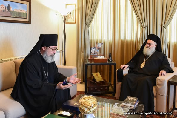 البطريرك يوحنا العاشر يتلقى تعازي البطريرك الروسي كيريل بشهداء كنيسة مار الياس دويلعة