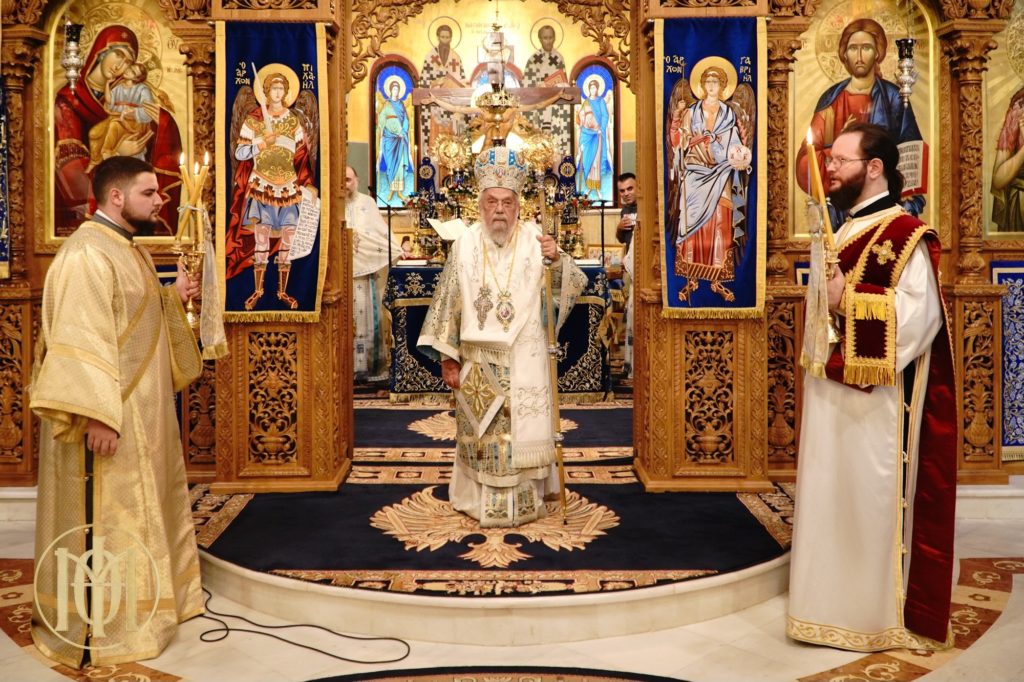 Ο Μητροπολίτης Βρυούλων στον πανηγυρίζοντα Ενοριακό Ιερό Ναό της Αγίας Κυριακής στην περιοχή Χαριλάου (ΒΙΝΤΕΟ)