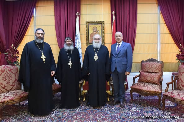 البطريرك يوحنا العاشر يتقبل تعزي البابا تاوضروس الثاني بشهداء كنيسة مار الياس دويلعة