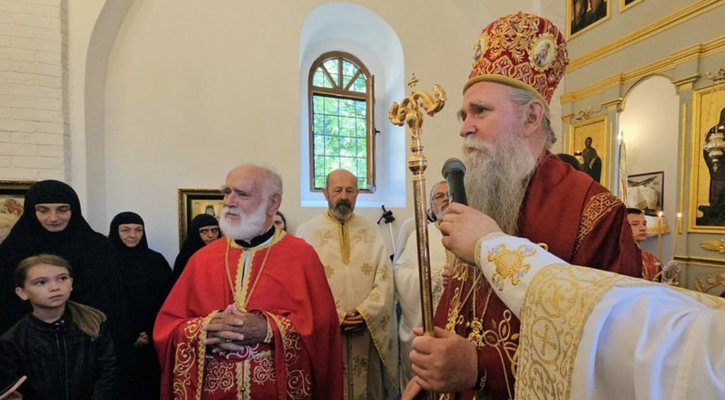 Мало освећење храма у Колашину: Бог ће дати да у свему успемо што са слогом и љубављу чинимо