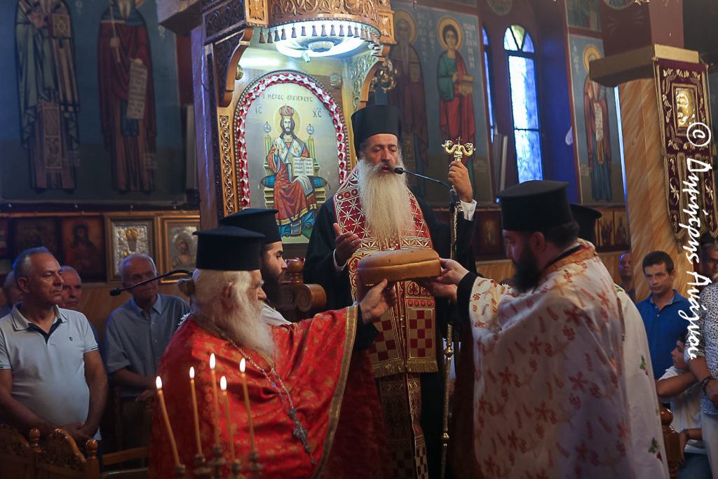 Φθιώτιδος Συμεών: «Ανοίγετε την καρδιά σας στην Αγία Παρασκευή»