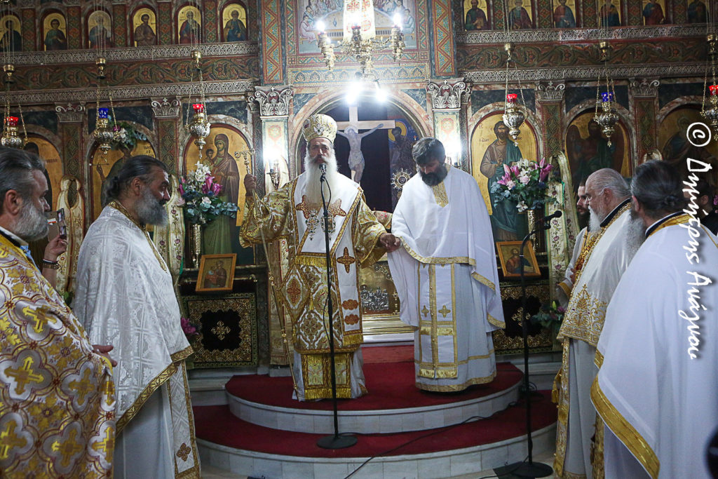 Ο Φθιώτιδος Συμεών στα Καμένα Βούρλα για την εορτή του Πολιούχου Αγίου Παντελεήμονος