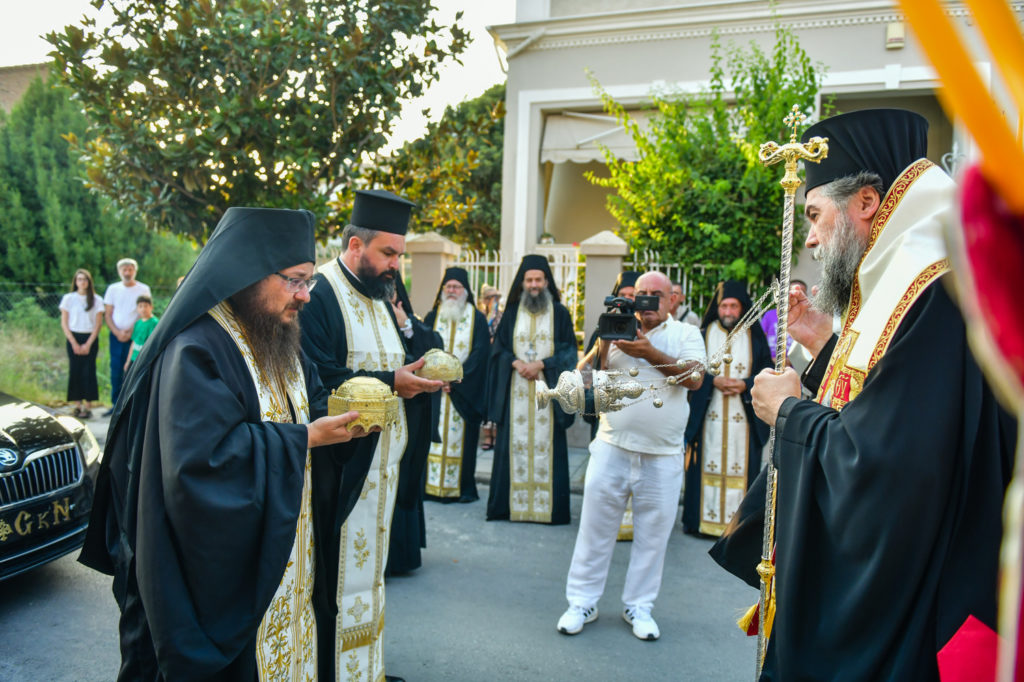 Ιερά Λείψανα των Αγίων Παρασκευής και Κυριακής στην Ιερά Μονή Αγίας Παρασκευής Σερρών