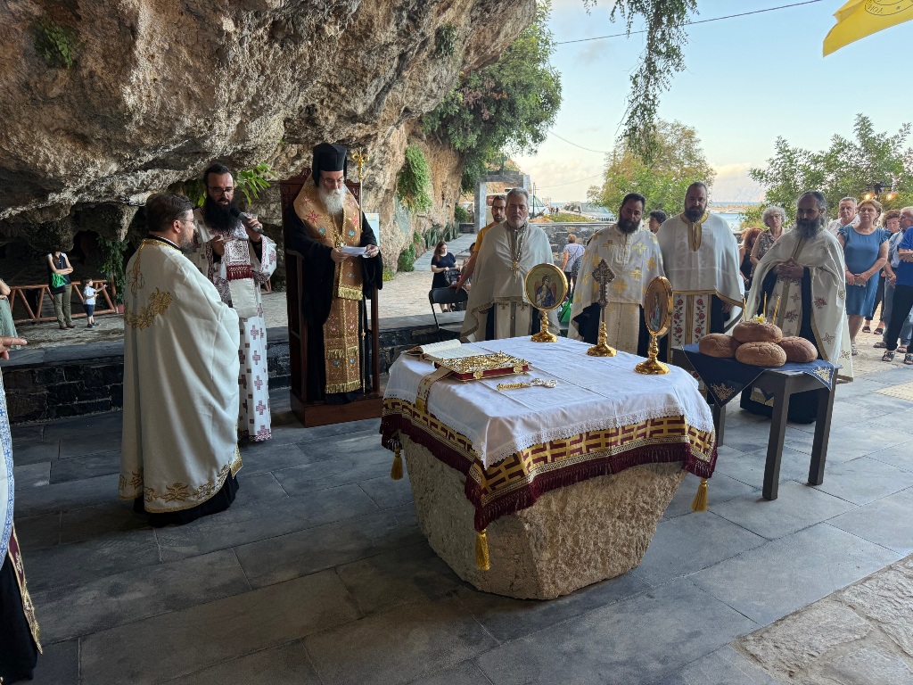 Κισάμου Αμφιλόχιος: Ολοζώντανος στην ιστορία του κόσμου και την ζωή της Εκκλησίας ο Προφήτης Ηλίας