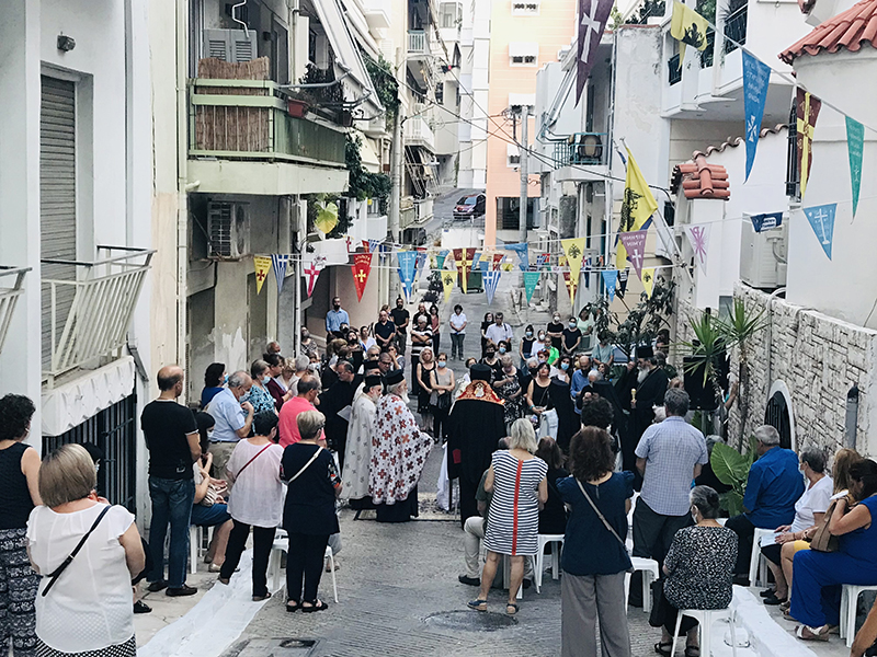 Πανηγυρίζει το Παρεκκλήσιο της Αγίας Όλγας στον Πειραιά