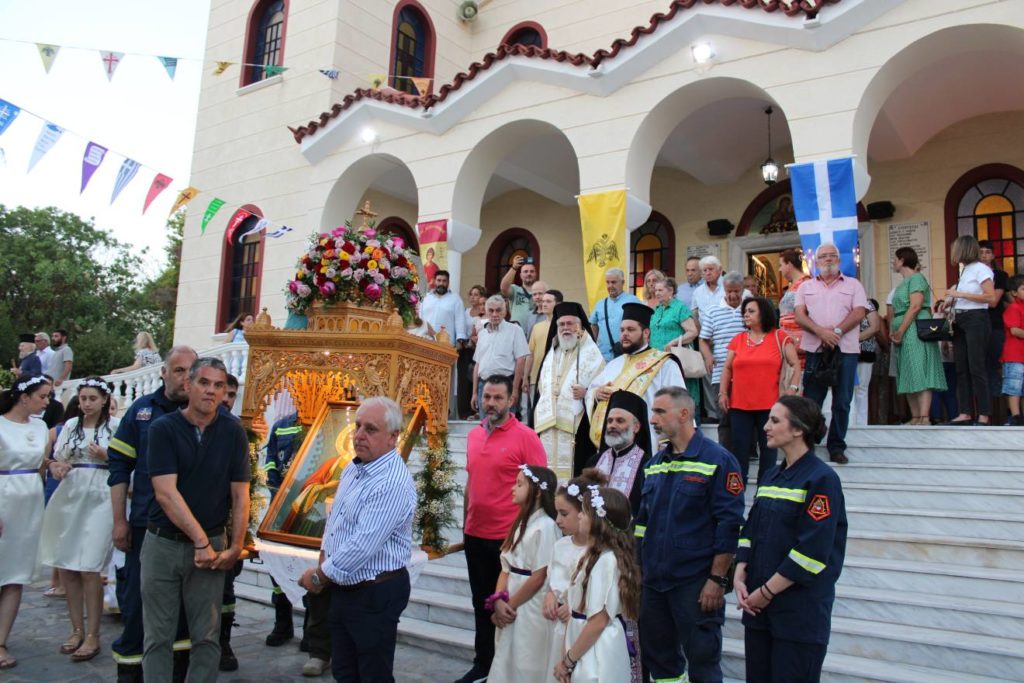 Λιτάνευση της εικόνας του Αγίου Παντελεήμονα στο Κρυονέρι Αττικής