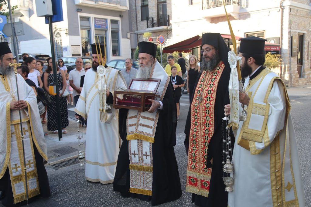 Η Ναύπακτος τίμησε τους αγίους Μητροπολίτες της