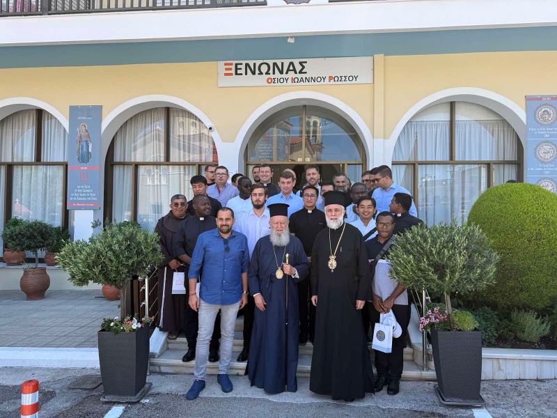 Φιλοξενούμενοι του προγράμματος “Μαθαίνω την ελληνική γλώσσα” στην Ιερά Μητρόπολη Χαλκίδος