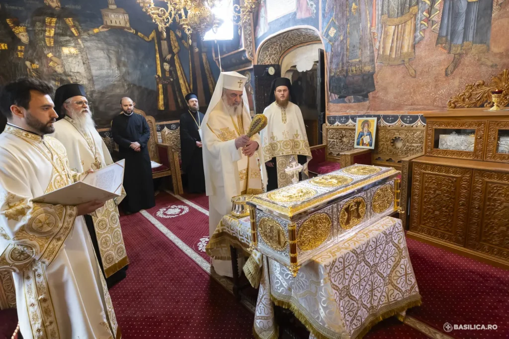 Preafericitul Părinte Patriarh Daniel a sfințit racla cu moaștele Sf. Onufrie de la Vorona