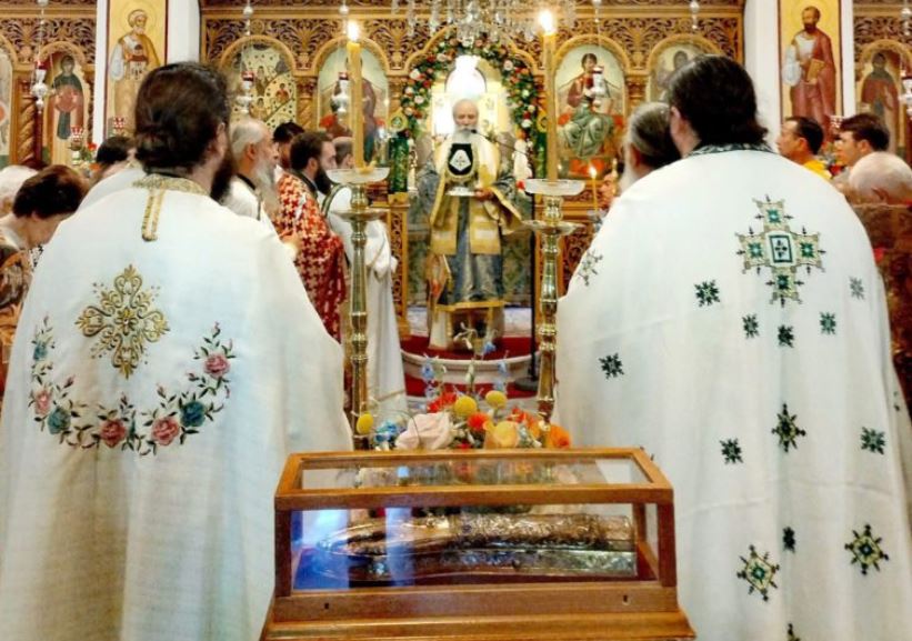 Η Αίγινα τιμά τους προστάτες της Αγίους