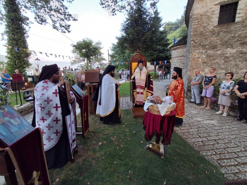 Η πανήγυρη του Αγίου Παντελεήμονος στην Ιερά Μονή της Νήσου των Ιωαννίνων