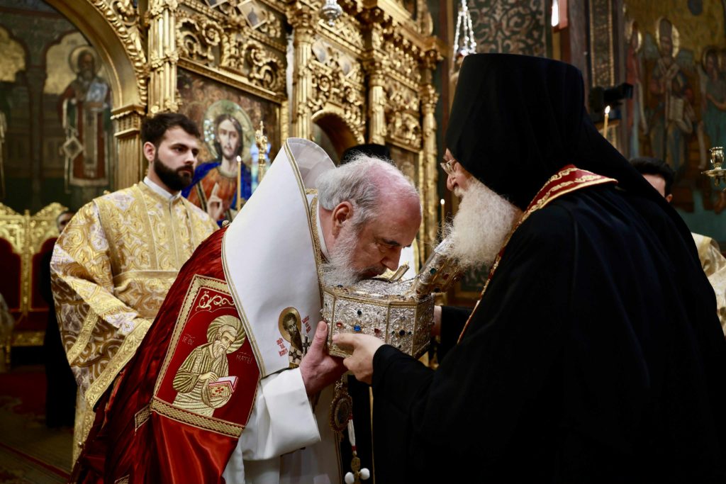 Η υποδοχή της Τιμίας Κάρας του Αγίου Ιωάννου του Χρυσοστόμου στο Βουκουρέστι (ΦΩΤΟ&ΒΙΝΤΕΟ)