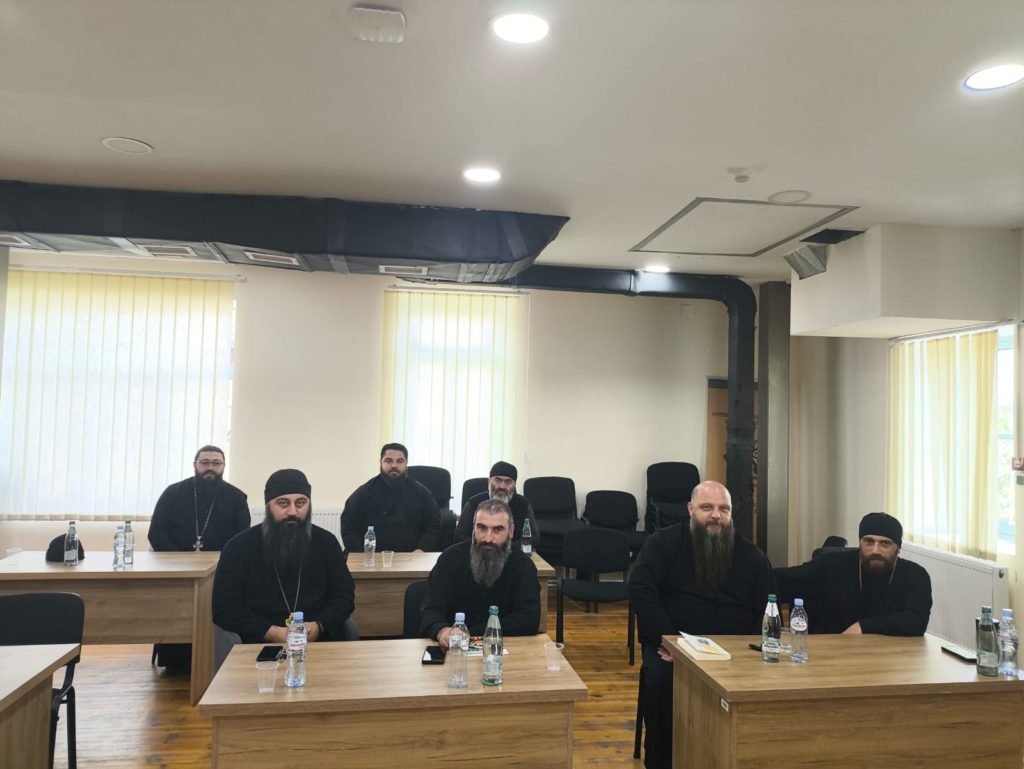 დასრულდა სასულიერო პირებისთვის ‘ღირებულებითი განათლებისა’ და ‘სწავლა-სწავლების თანამედროვე მეთოდების’ შესახებ ორდღიანი ტრენინგის პირველი ეტაპი