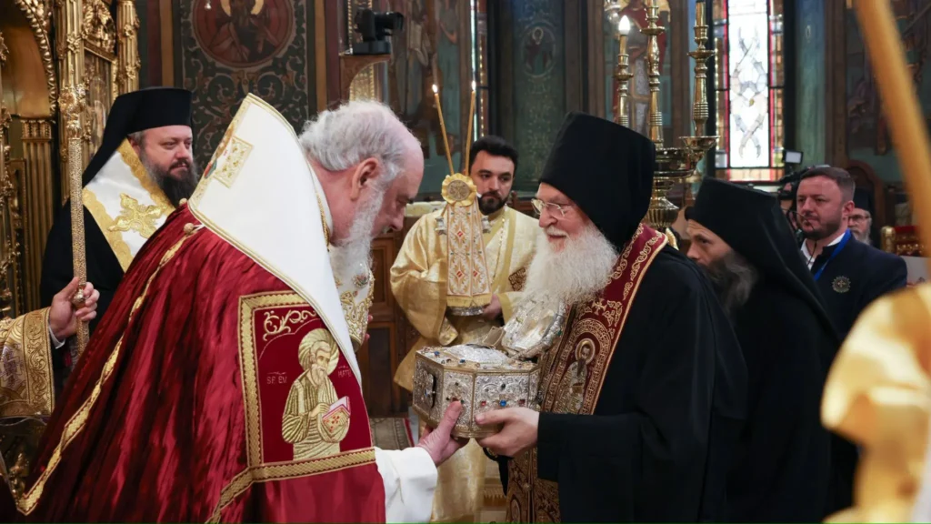 Saint John Chrysostom’s relic brought to Bucharest: Not only an opportunity for veneration, Patriarch Daniel says