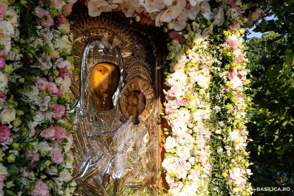 Programul hramului de vară al Paraclisului Catedralei Naționale: Va participa Starețul Efrem Vatopedinul