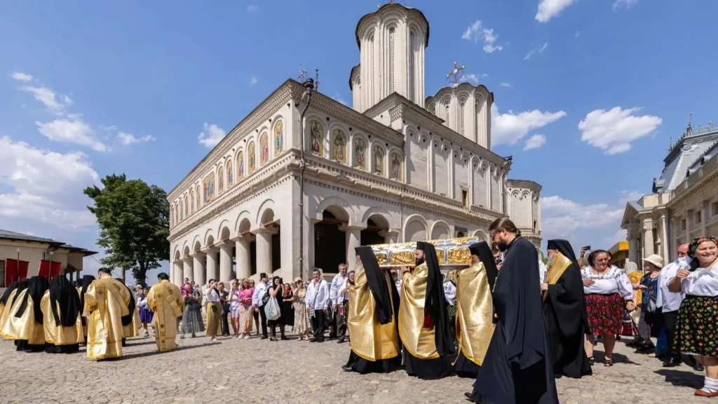Programul evenimentelor liturgice de sărbătoarea Aducerii moaștelor Sfântului Cuvios Dimitrie cel Nou la București