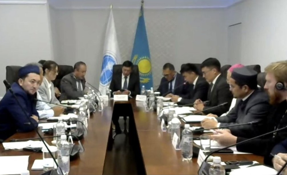 Секретарь ОВЦС по межрелигиозным отношениям принял участие в международном круглом столе