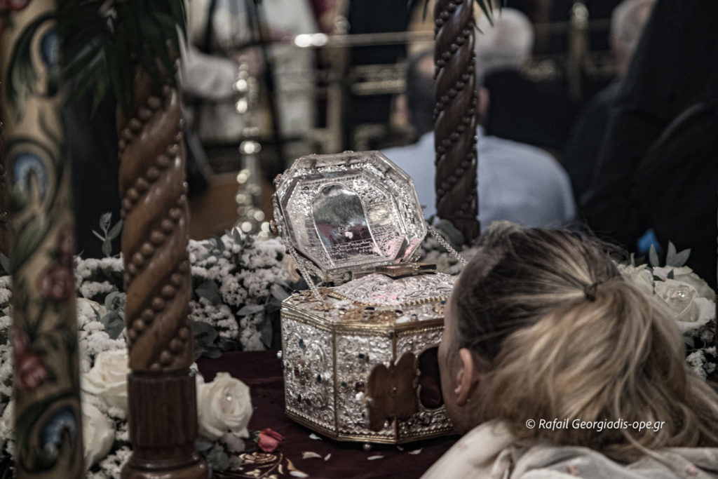 Tο Βουκουρέστι υποδέχεται την Τιμία Κάρα του Αγίου Ιωάννου του Χρυσοστόμου