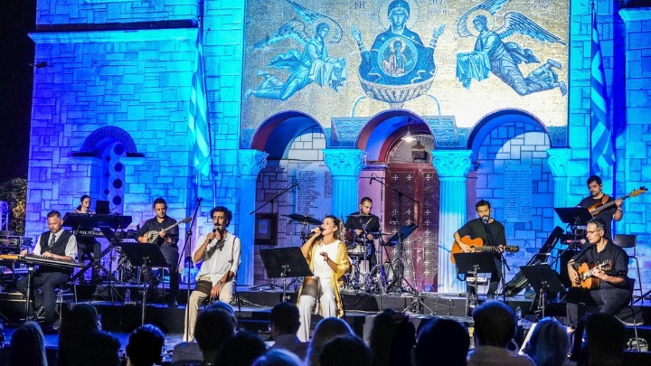 Η ορχήστρα «ΚΑΝΩΝ» ταξίδεψε το κοινό της Παιανίας στον κόσμο του Φώτη Κόντογλου