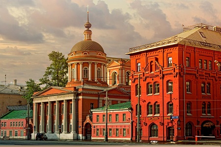 В Российском православном университете состоялась церемония вручения дипломов выпускникам 2024/2025 учебного года