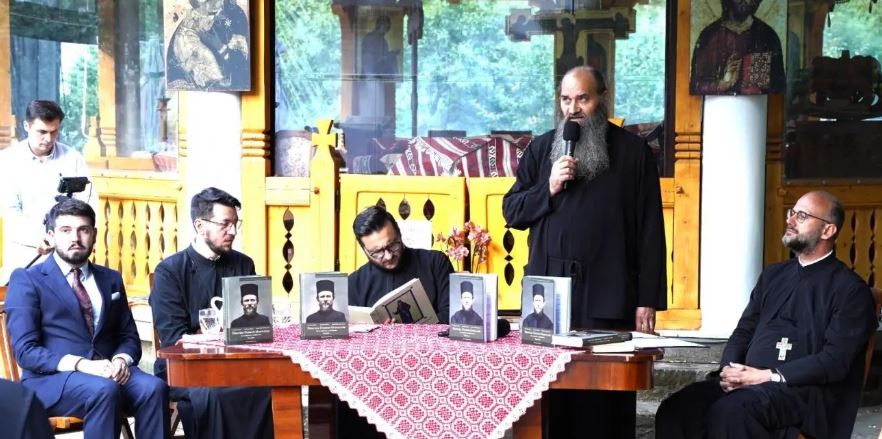 Două volume despre Sfântul Cuvios Dometie cel Milostiv au fost lansate la Mănăstirea Râmeț