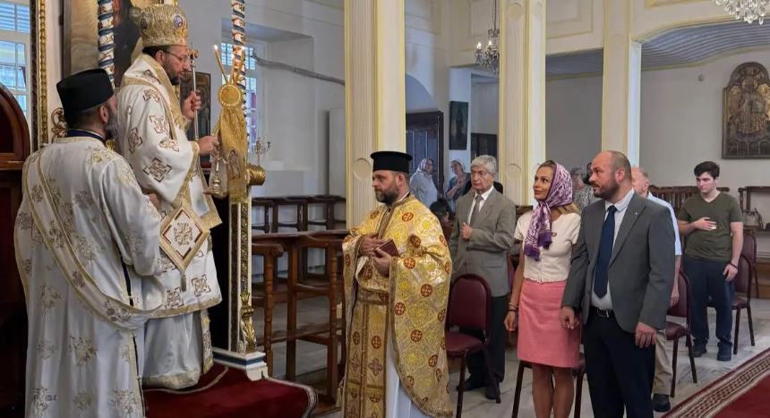 Români și greci reuniți în rugăciune la hramul bisericii ctitorite de Sf. Constantin Brâncoveanu la Constantinopol