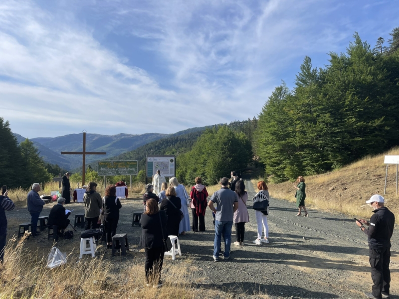 Θεία Λειτουργία στον Εθνικό Δρυμό της Βάλια Κάλντα
