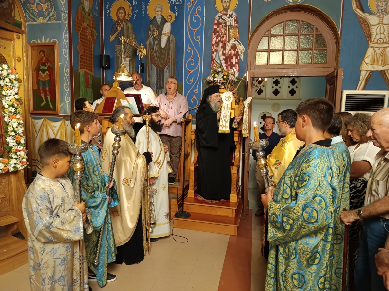 Ο Μητροπολίτης Παροναξίας στον πανηγυρίζοντα Ιερό Ναό Μεταμορφώσεως του Σωτήρος στην Μάρπησσα της Πάρου