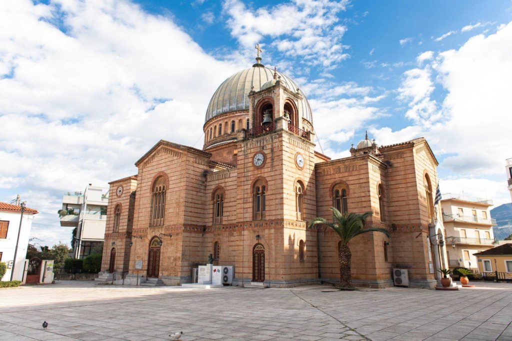 Ικετήριες ευχές για την κατάσβεση των πυρκαγιών στους ναούς της Ιεράς Μητροπόλεως Καλαβρύτων