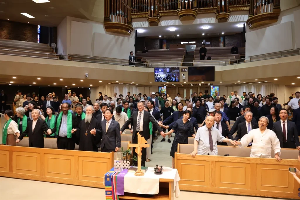 Ο Κορέας Αμβρόσιος στέλνει μήνυμα ενότητας για την Κορεατική Χερσόνησο