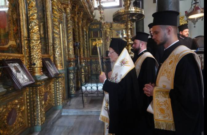 ‎تريصاجيون لراحة نفس متروبوليت احتفل قداسة البطريرك المسكوني برثلم