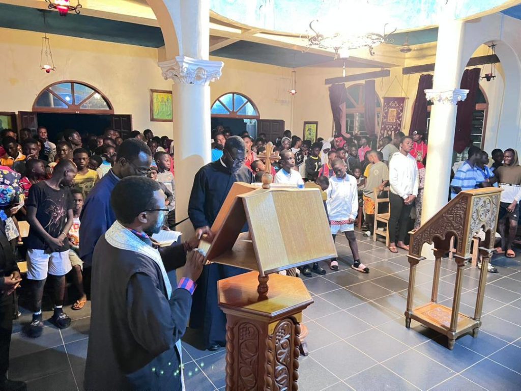 Εκατοντάδες νέοι στις κατασκηνώσεις της Ιεράς Μητρόπολεως Άκκρας στη Γκάνα